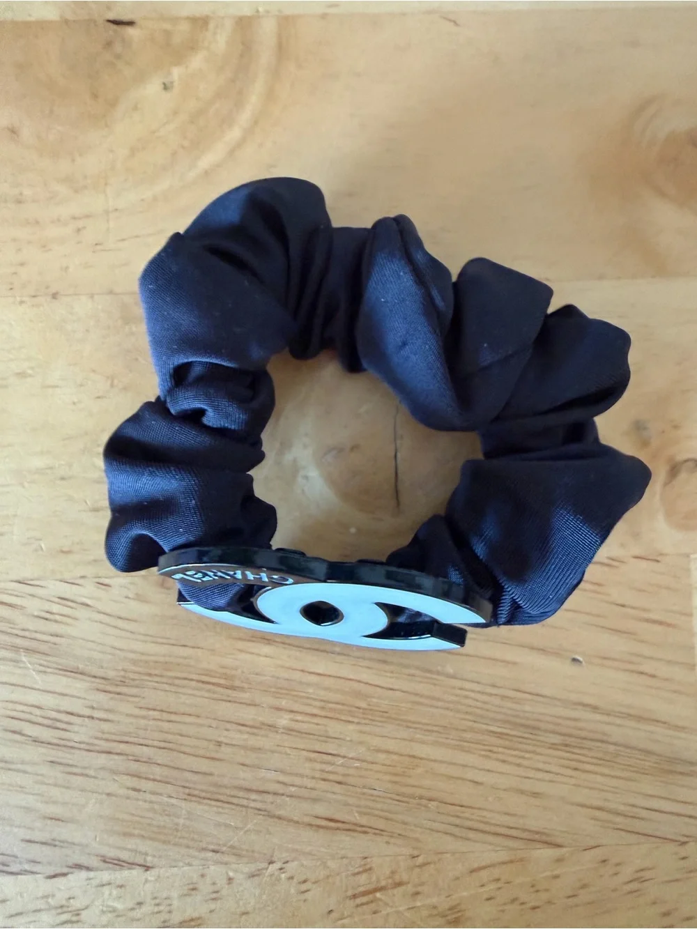 Chanel Beauty Black Scrunchie with White CC Logo - Picture 6 of 6